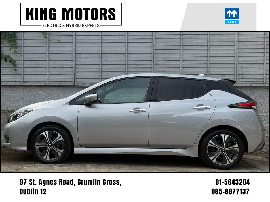 2022 Nissan Leaf - image 5