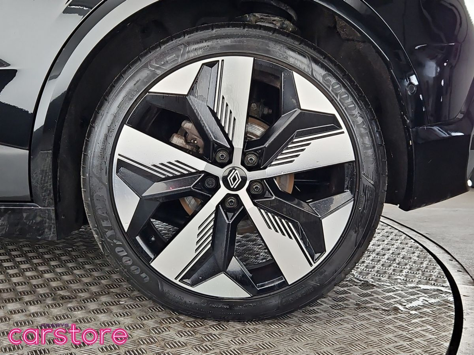 2024 Renault Megane - image 14