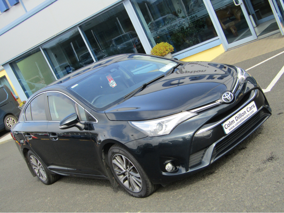 2017 Toyota Avensis - image 2