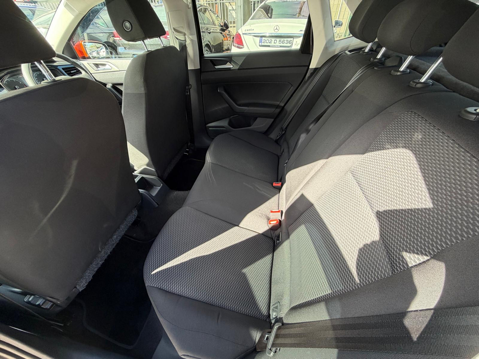 2018 Volkswagen Polo - image 20