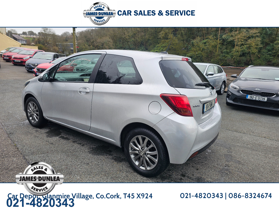 2016 Toyota Yaris - image 5