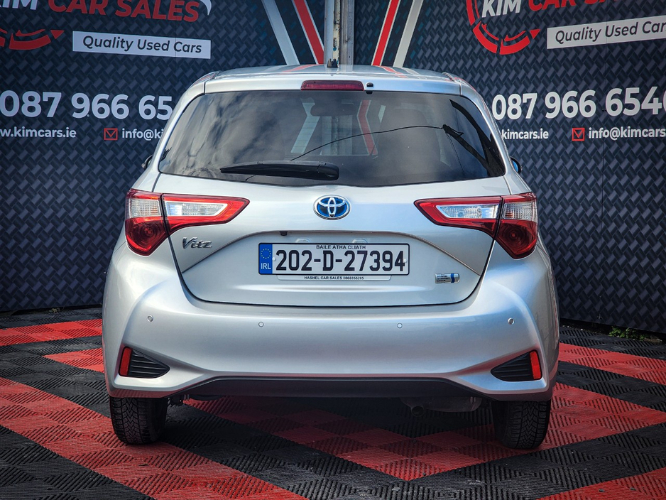 2020 Toyota Vitz - image 14