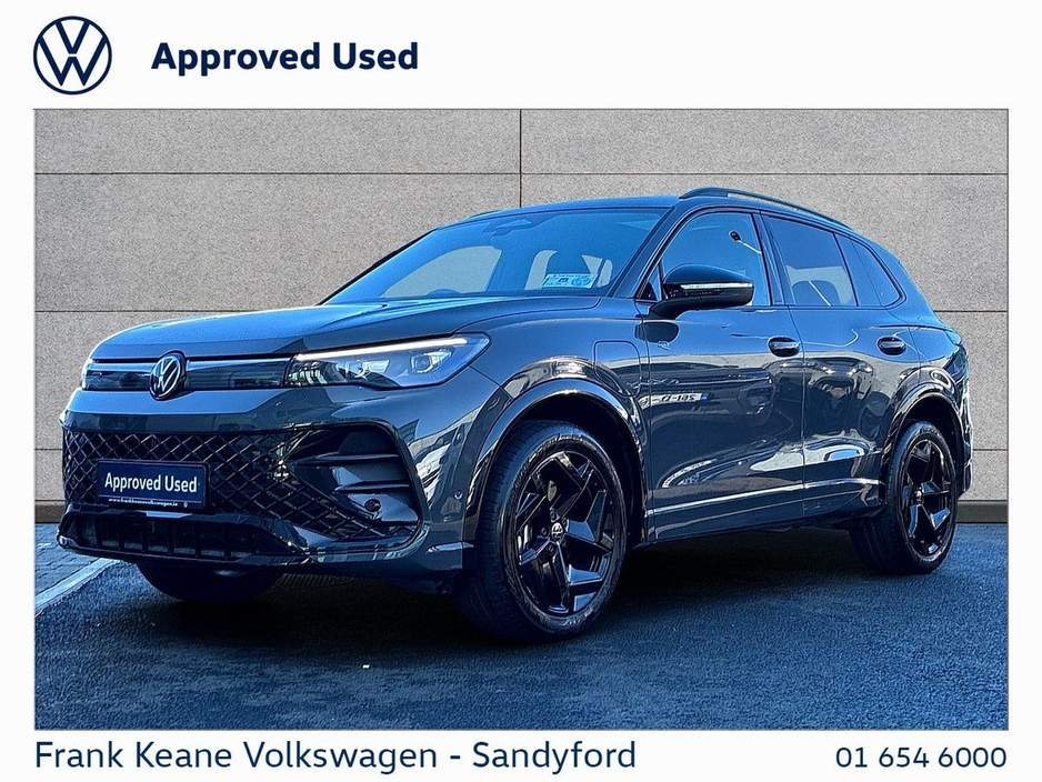 2025 Volkswagen Tiguan - image 11