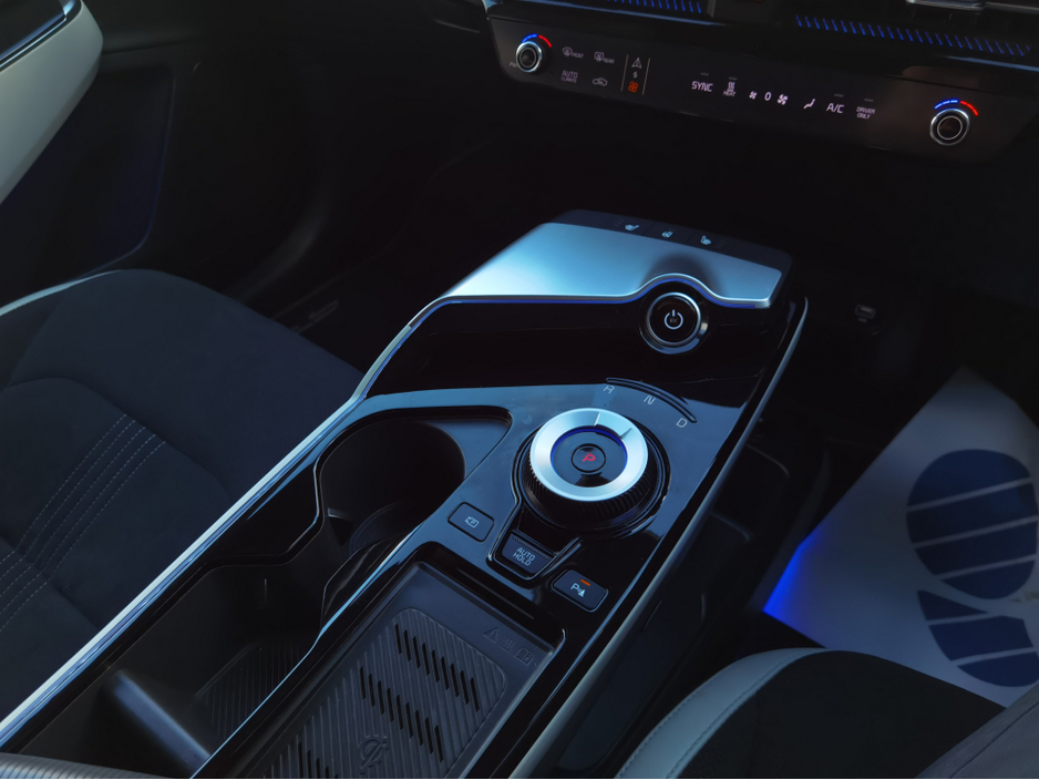 2022 Kia EV6 - image 18