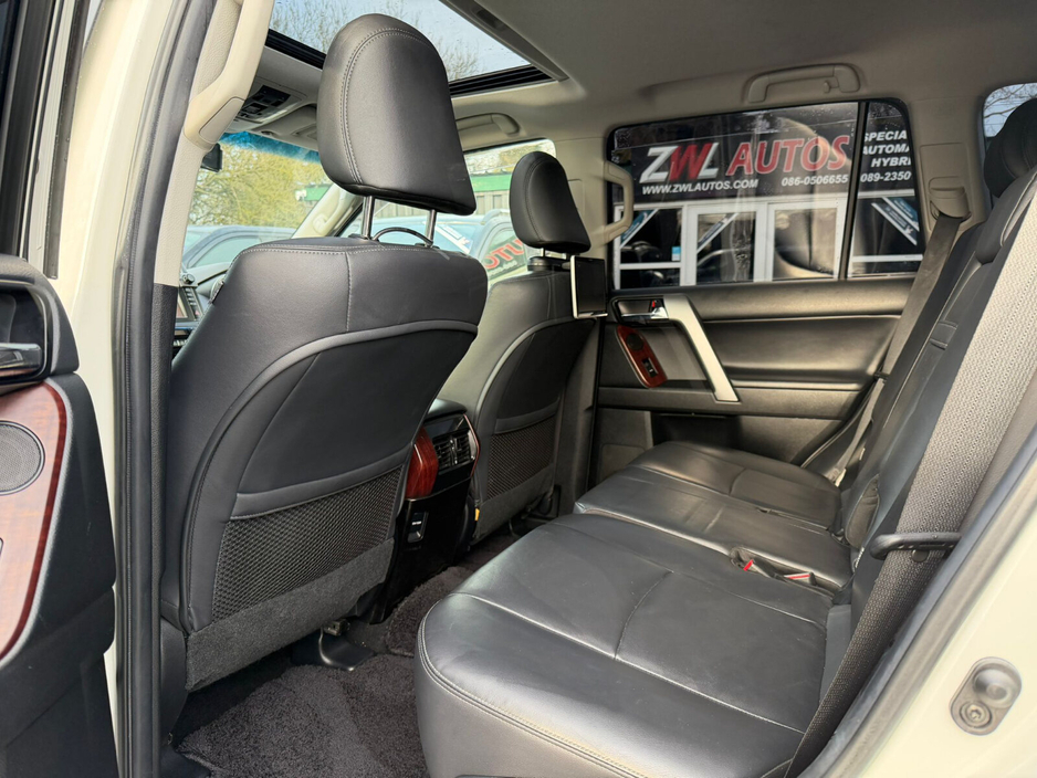 2017 Toyota Landcruiser 