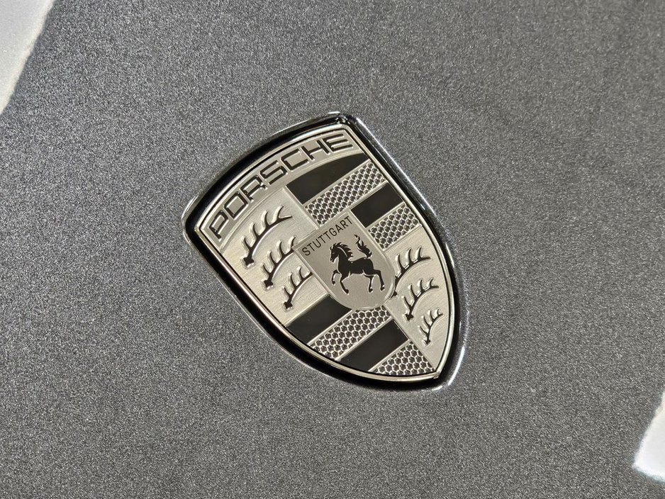 2025 Porsche Taycan - image 12