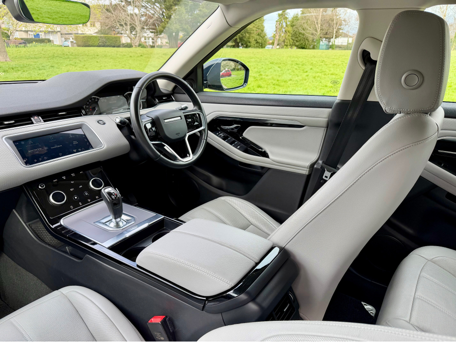 2021 Land Rover Range Rover Evoque - image 25