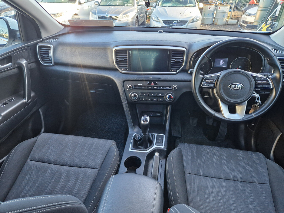 2022 Kia Sportage - image 10