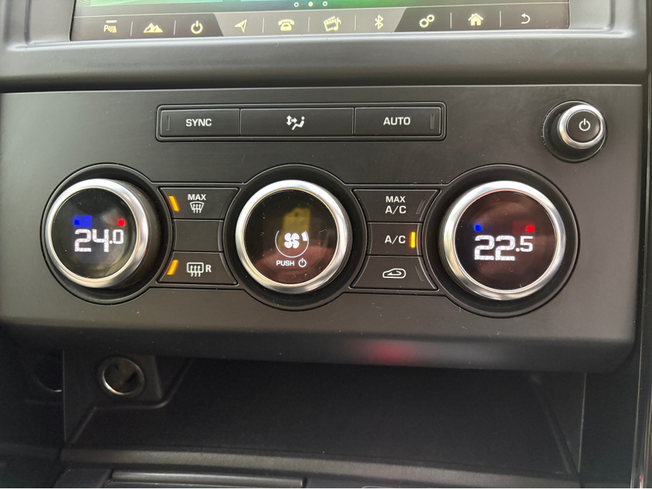 2018 Land Rover Discovery 2.0 TD4 SE 180PS €25,950