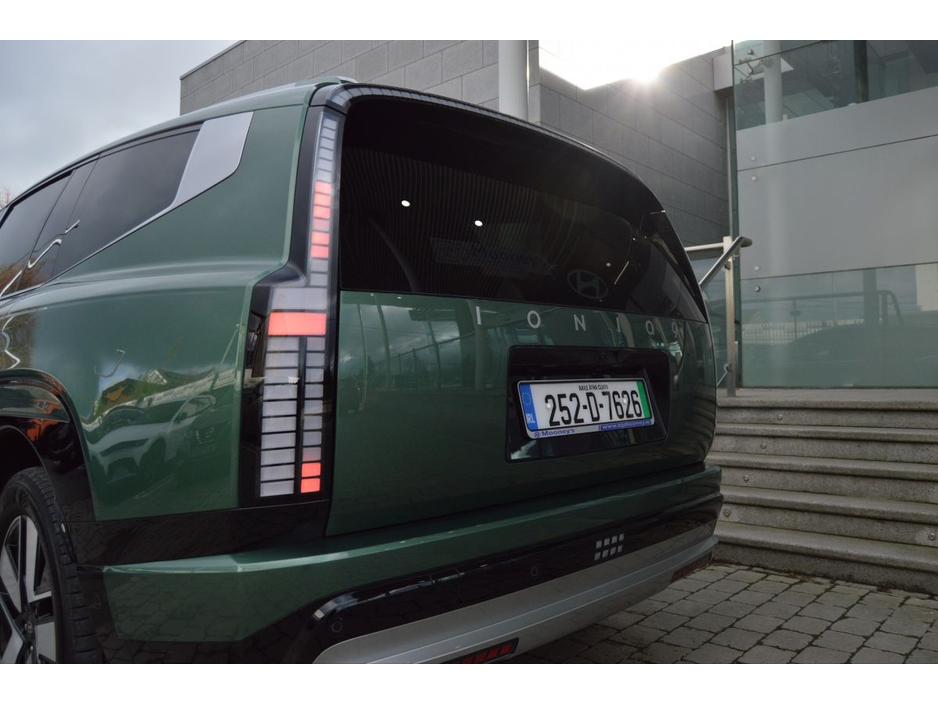 2025 Hyundai Ioniq 9 RWD standard (Long Range) Platinum €73,995