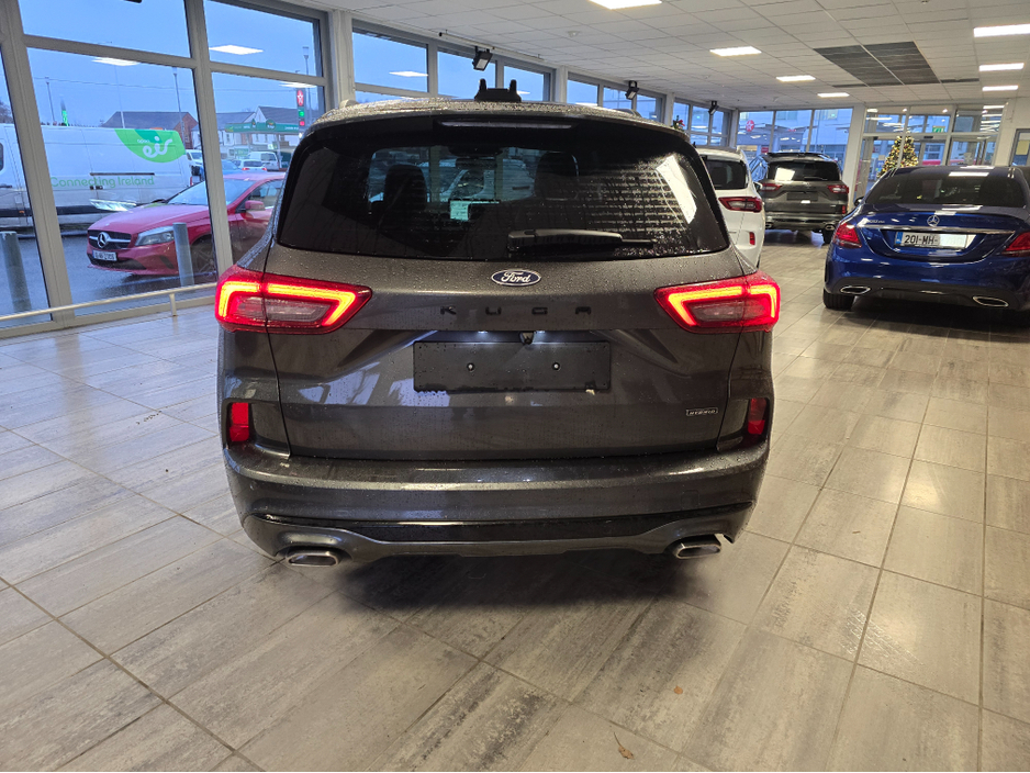 2025 Ford Kuga ST-LINE PHEV PAN ROOF €39,800
