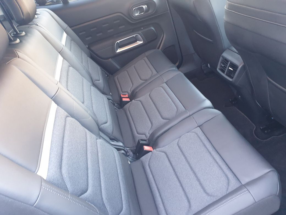 2025 Citroen C5 Aircross Plus Pack 1.2 Petrol Manual , 3192 Kilometres €29,995