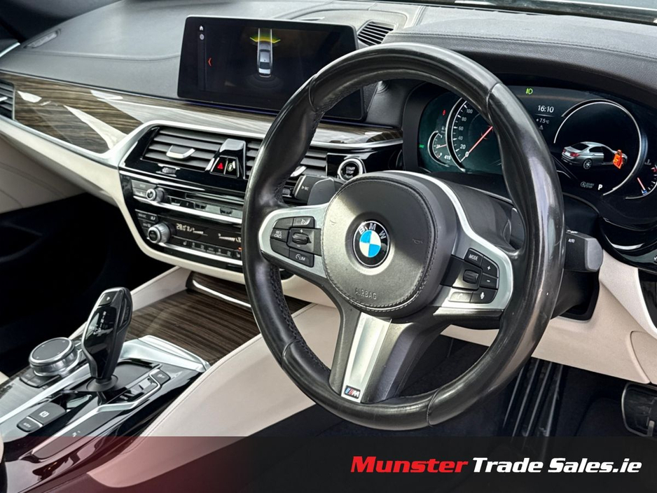 2018 BMW 5 Series - image 15