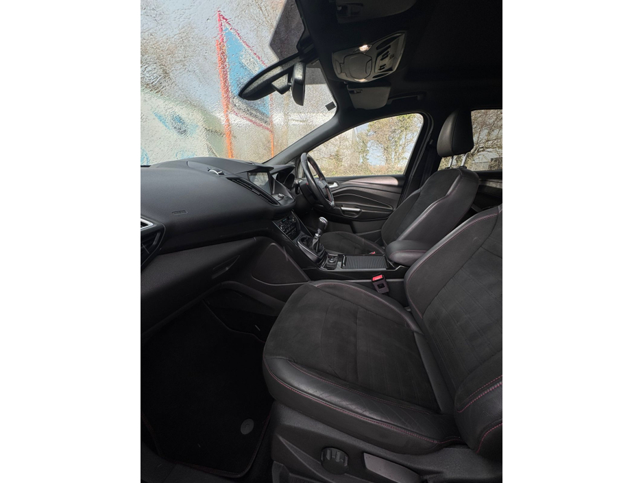 2018 Ford Kuga - image 14