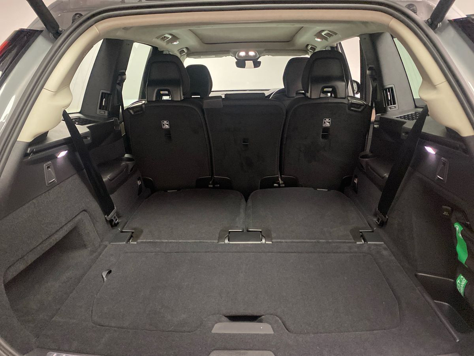 2026 Volvo XC90 - image 11