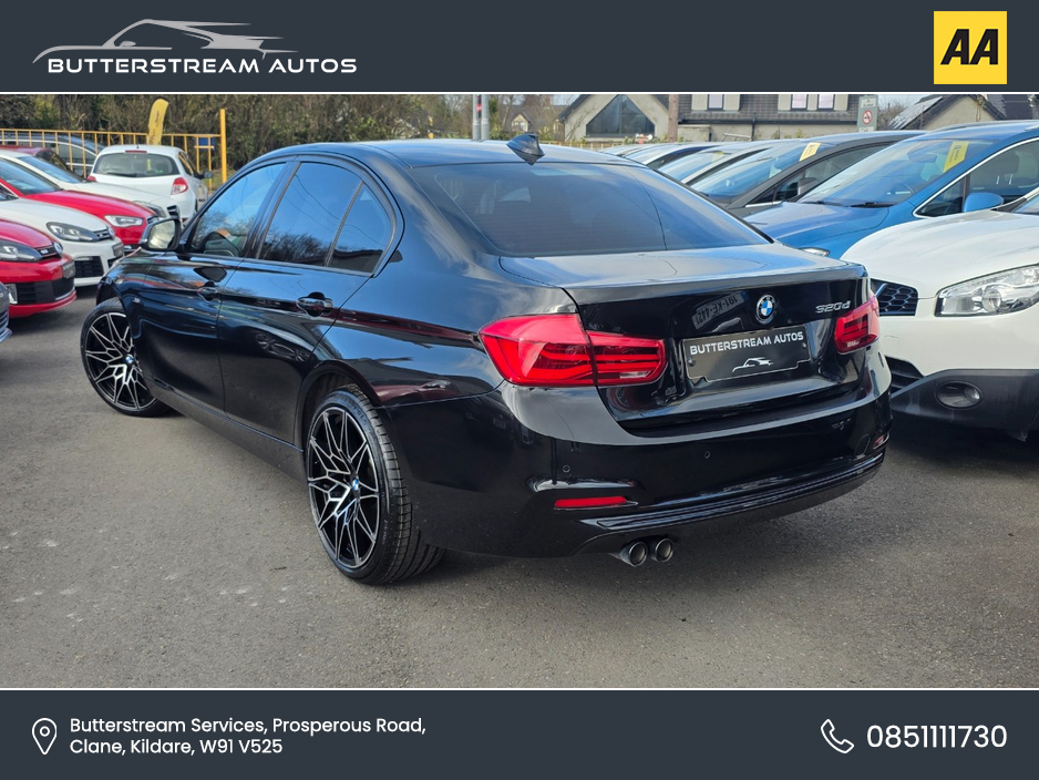 2017 BMW 3 Series - image 5