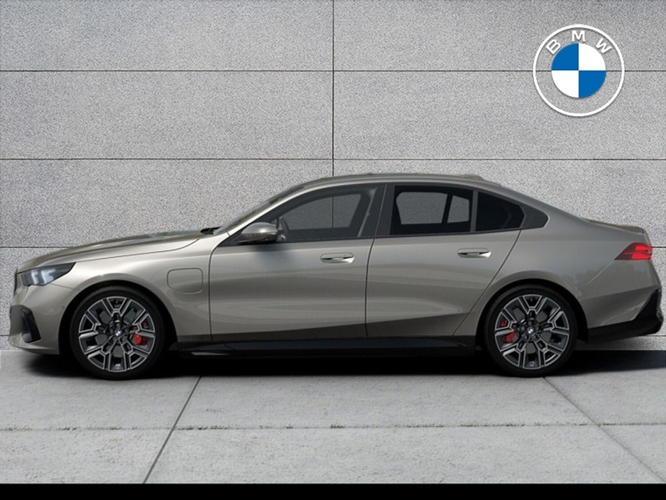 2026 BMW 5 Series 530e M Sport Pro €79,726