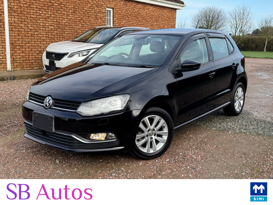 2017 Volkswagen Polo - image 2