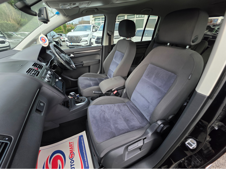 2013 Volkswagen Touran - image 16