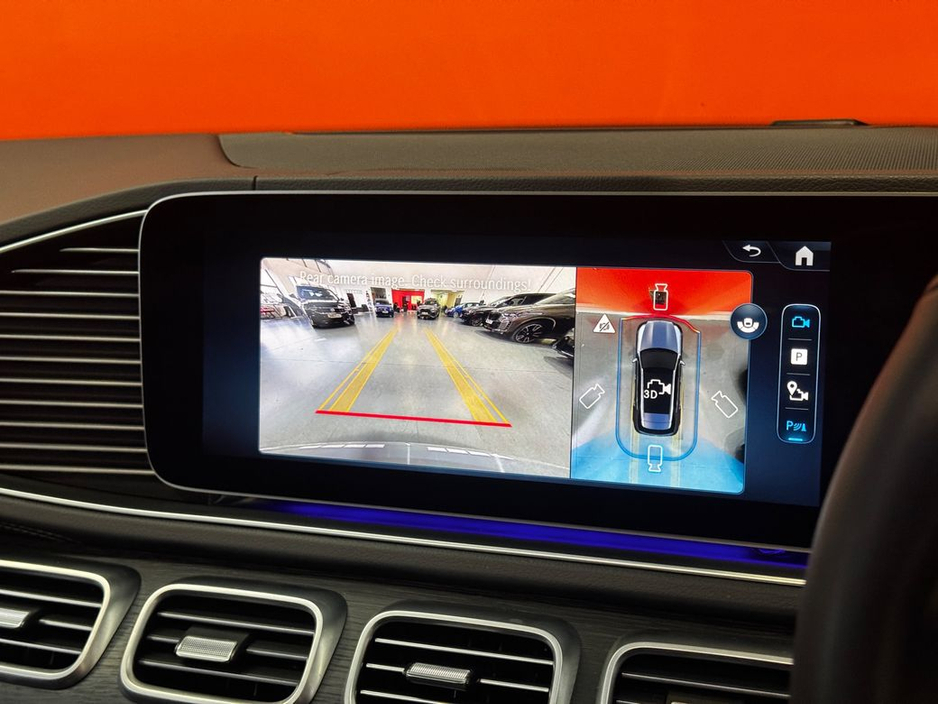 2025 Mercedes-Benz GLE Class - image 29