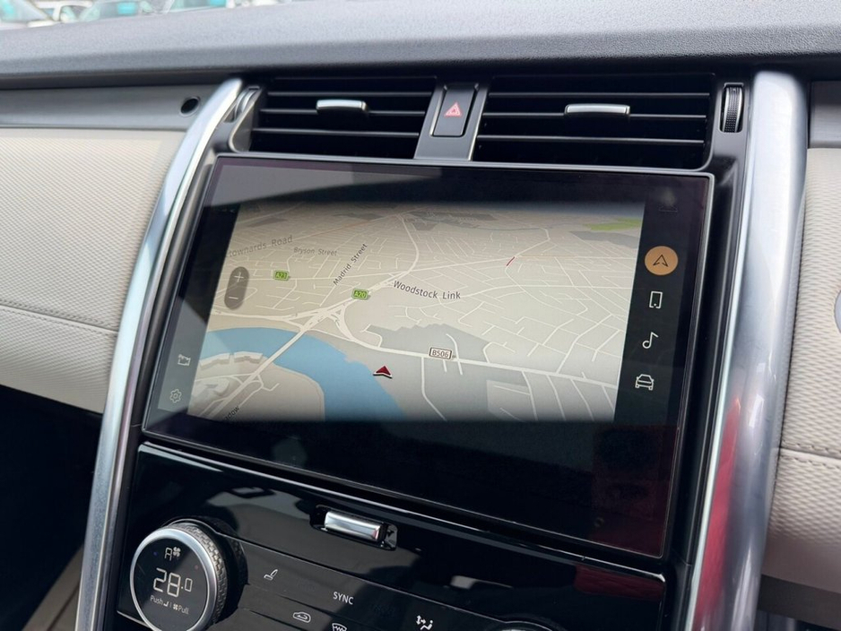 2021 Land Rover Discovery - image 14