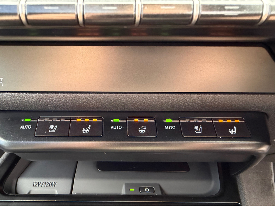 2021 Lexus UX 300 e UX300e - Takumi Edition - Sunroof €24,750