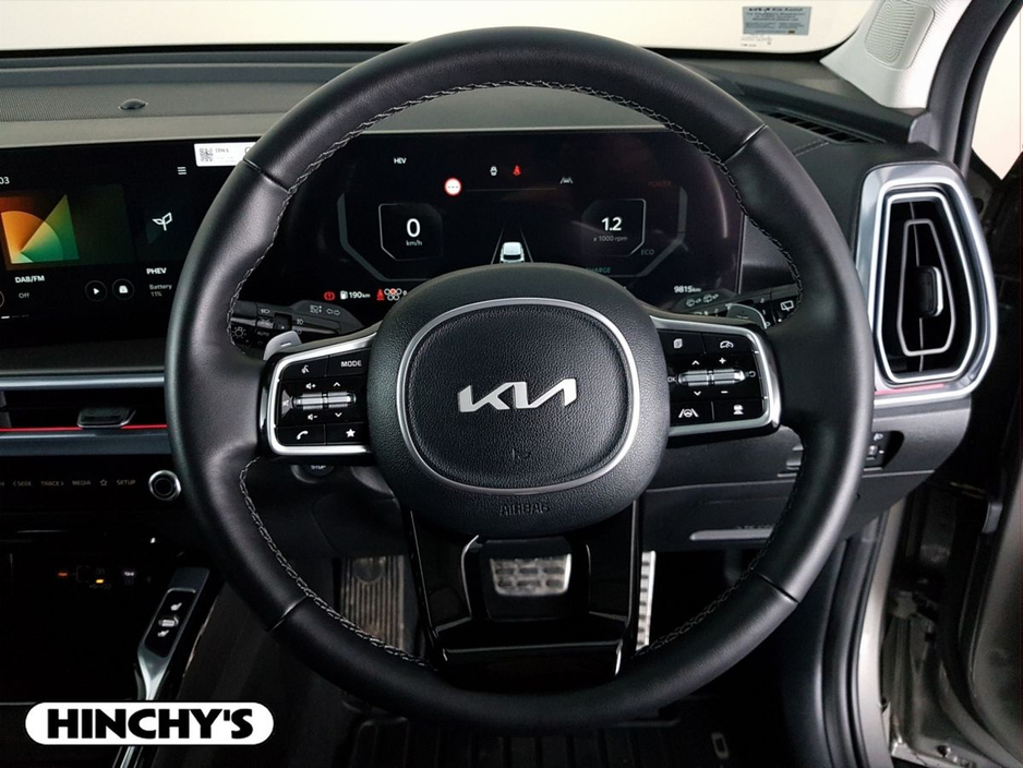 2025 Kia Sorento - image 15