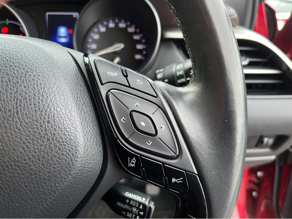 2017 Toyota C-HR SOL AUTOMATIC HYBRID 1.8 PETROL //REVERSE CAMERA//KEYLESS ENTRY//ADAPTIVE CRUISE CONTROL// €18,950