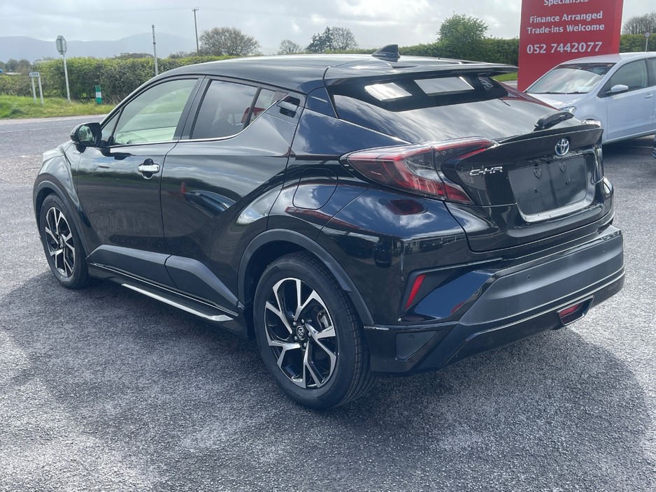 2018 Toyota C-HR - image 5