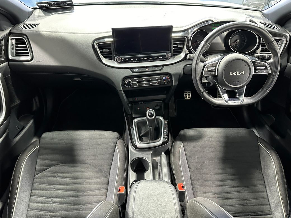 2024 Kia Ceed - image 9