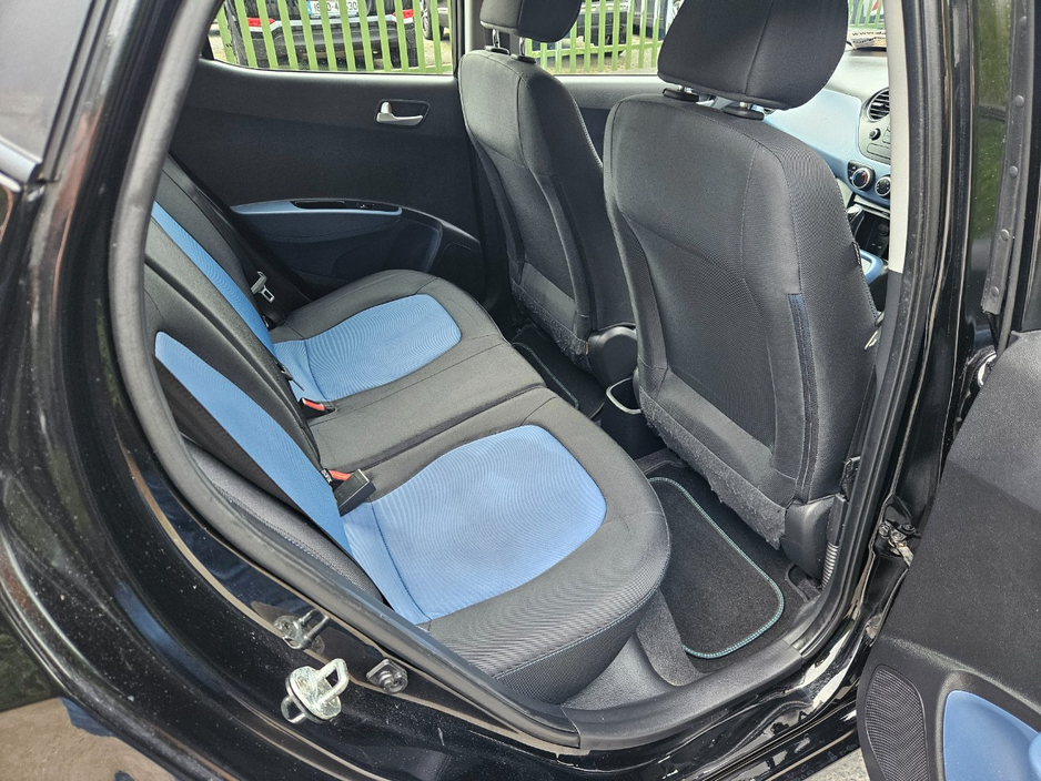 2017 Hyundai i10 - image 9