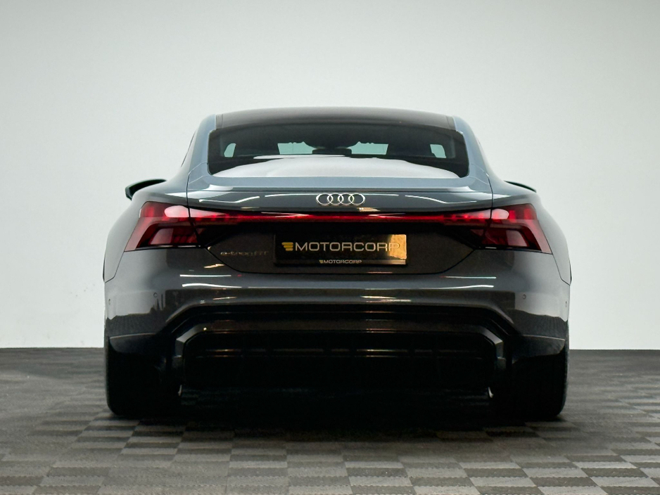 2024 Audi e-tron GT quattro - image 6