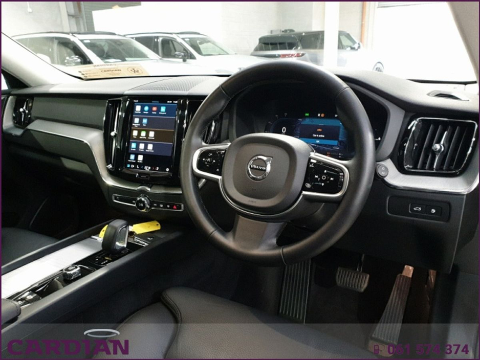 2025 Volvo XC60 Xc60 + T6 PHEV AWD PLUS DARK €61,950