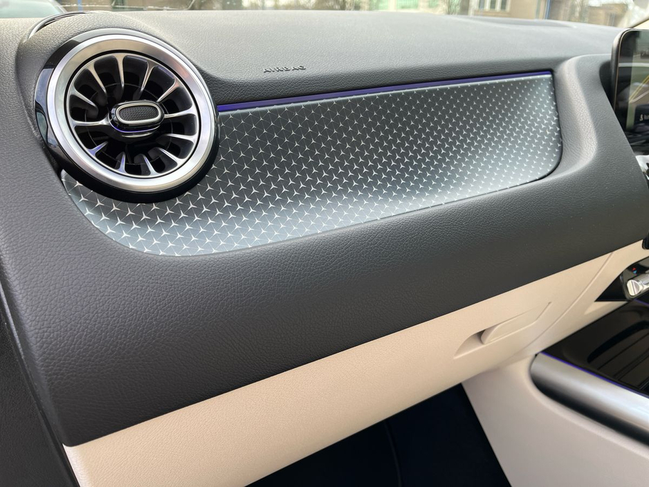 2025 Mercedes-Benz GLA Class - image 15