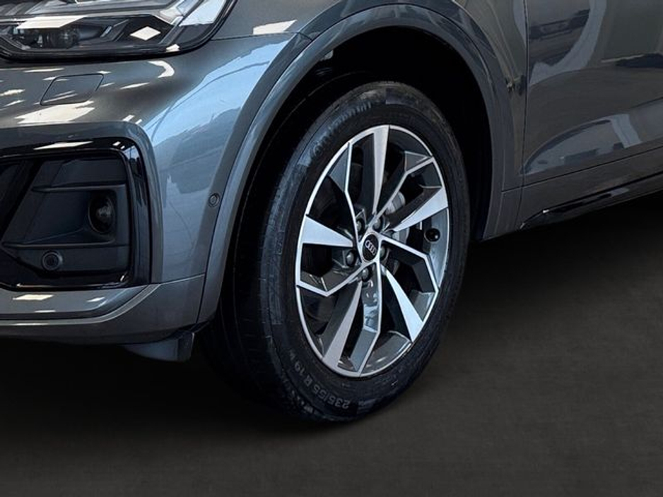 2023 Audi Q5 - image 10