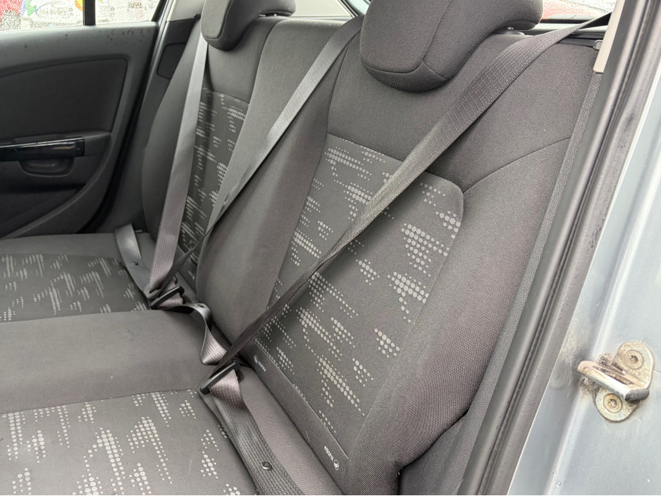 2013 Opel Corsa - image 9