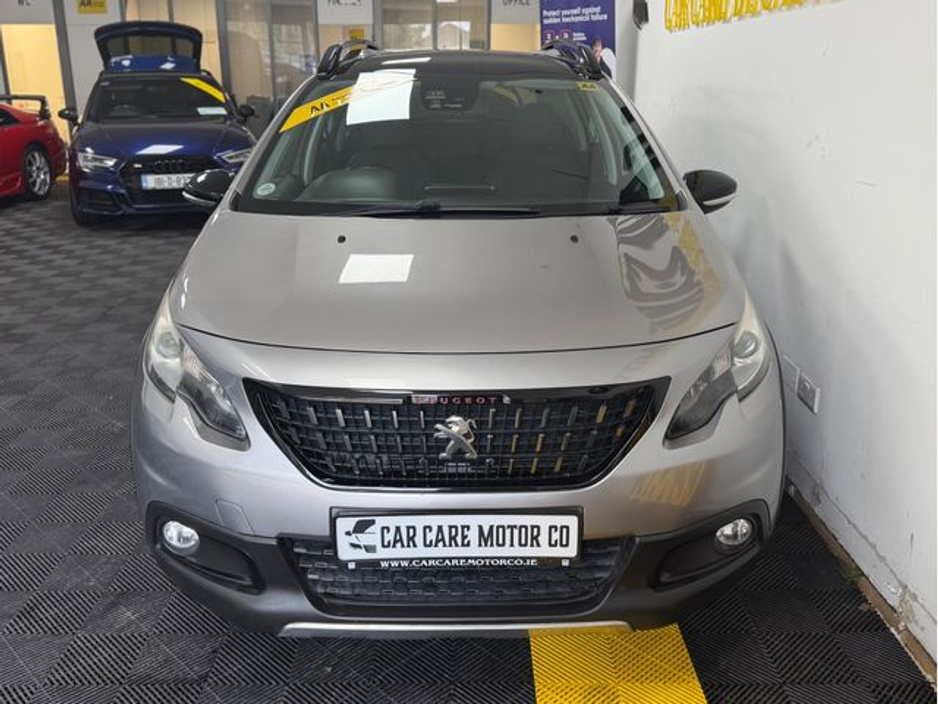 2017 Peugeot 2008 - image 2