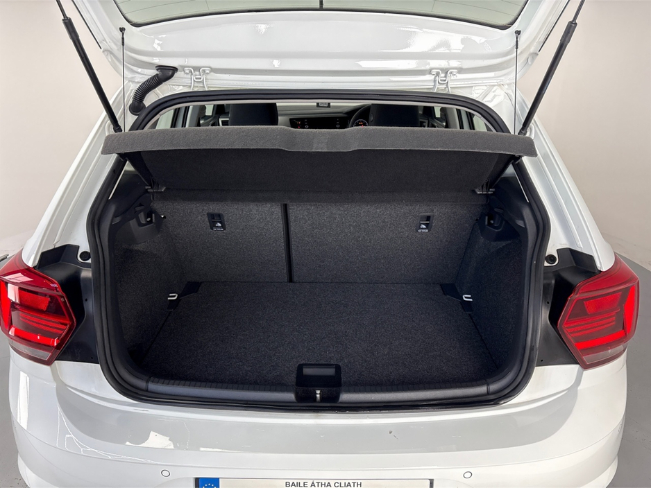 2018 Volkswagen Polo NEW NCT COMFORTLINE 1.0 MANUAL**MULTIFUNCTIONAL STEERING WHEEL**TOUCH SCREEN MEDIA DISPLAY**PARKING SENSORS**APPLE CARPLAY**BLACK CLOTH INTERIOR**SEMI DIGITAL DASH**ISOFIX**FINANCE AVAILABLE** €14,495