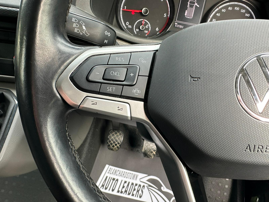 2021 Volkswagen Transporter - image 21