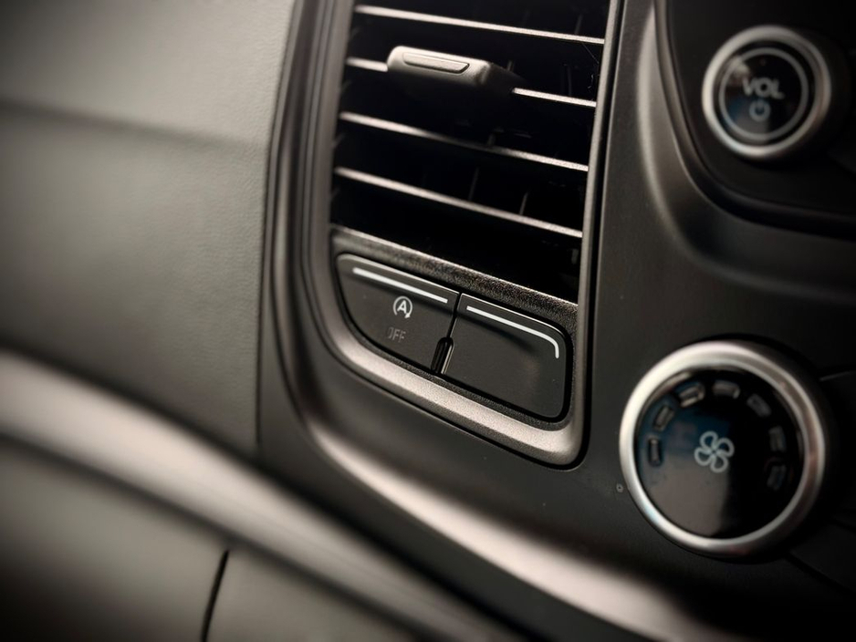 2023 Ford Transit - image 21