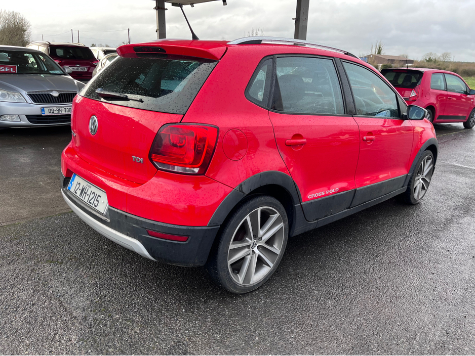 2012 Volkswagen Polo - image 4