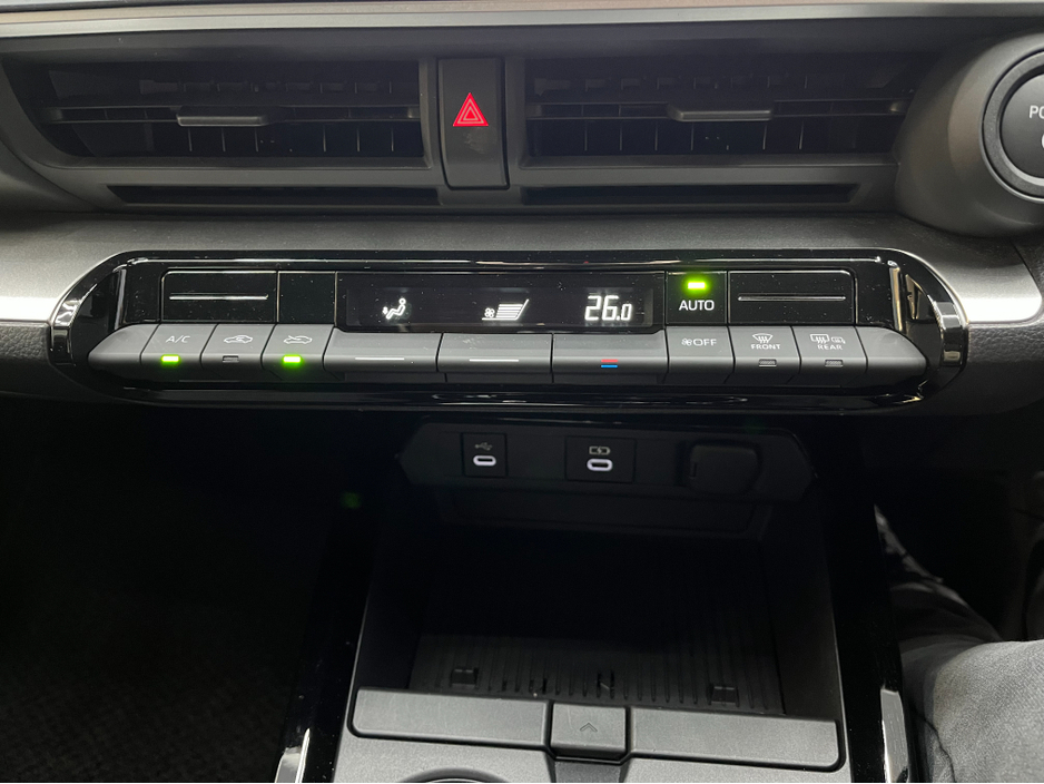 2025 Toyota Prius - image 18