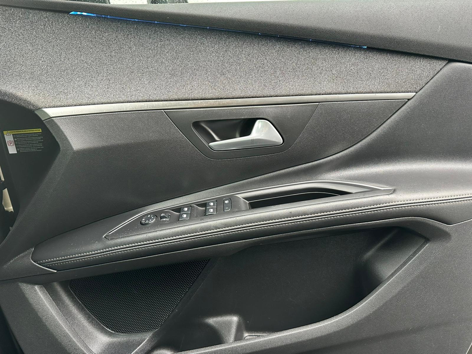 2019 Peugeot 5008 - image 27