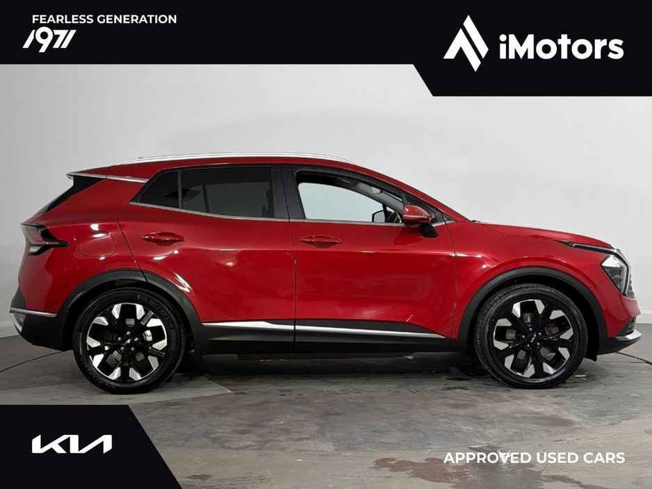 2023 Kia Sportage - image 2