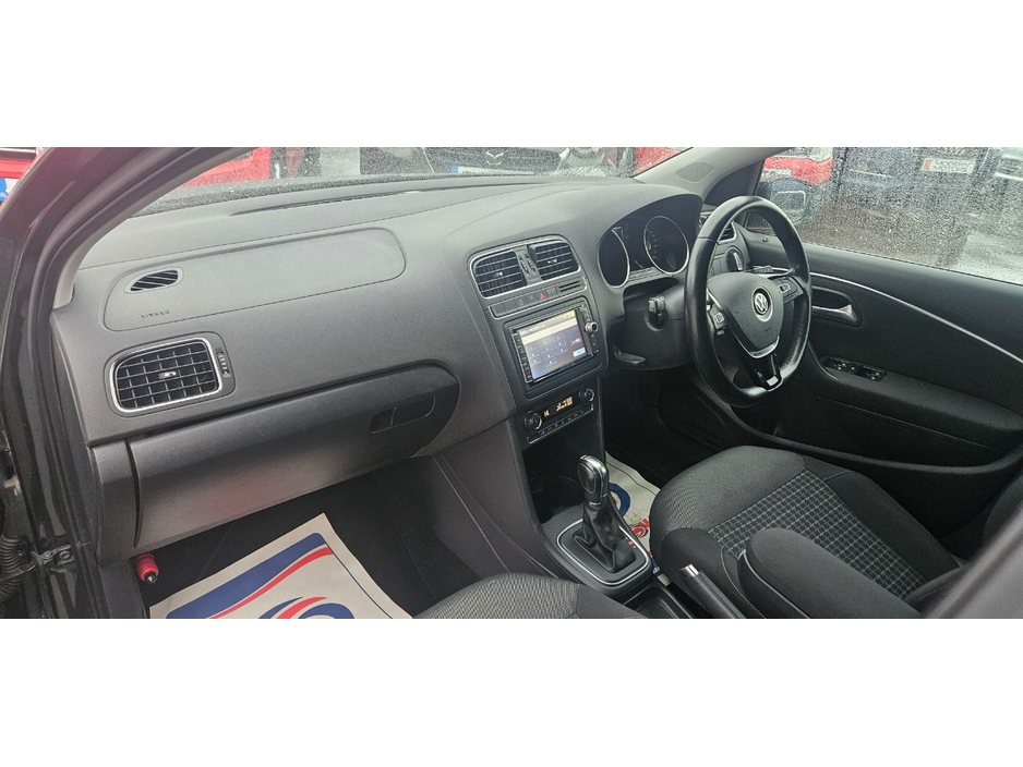 2016 Volkswagen Polo - image 21