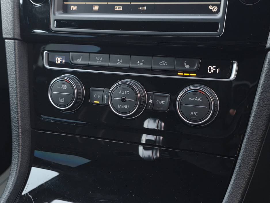 2016 Volkswagen Golf GTI CLUBSPORT 2.0TSI DSG 5DR 265HP €30,995