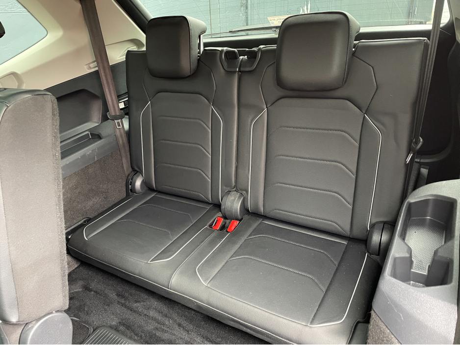 2021 Volkswagen Tiguan - image 16