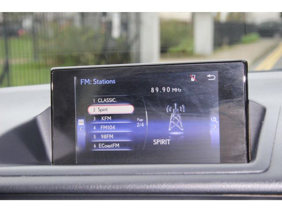 2019 Lexus CT 200 h - image 23