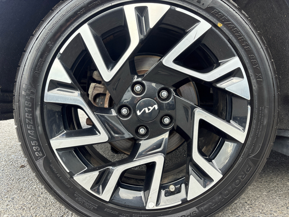 2023 Kia XCeed - image 5