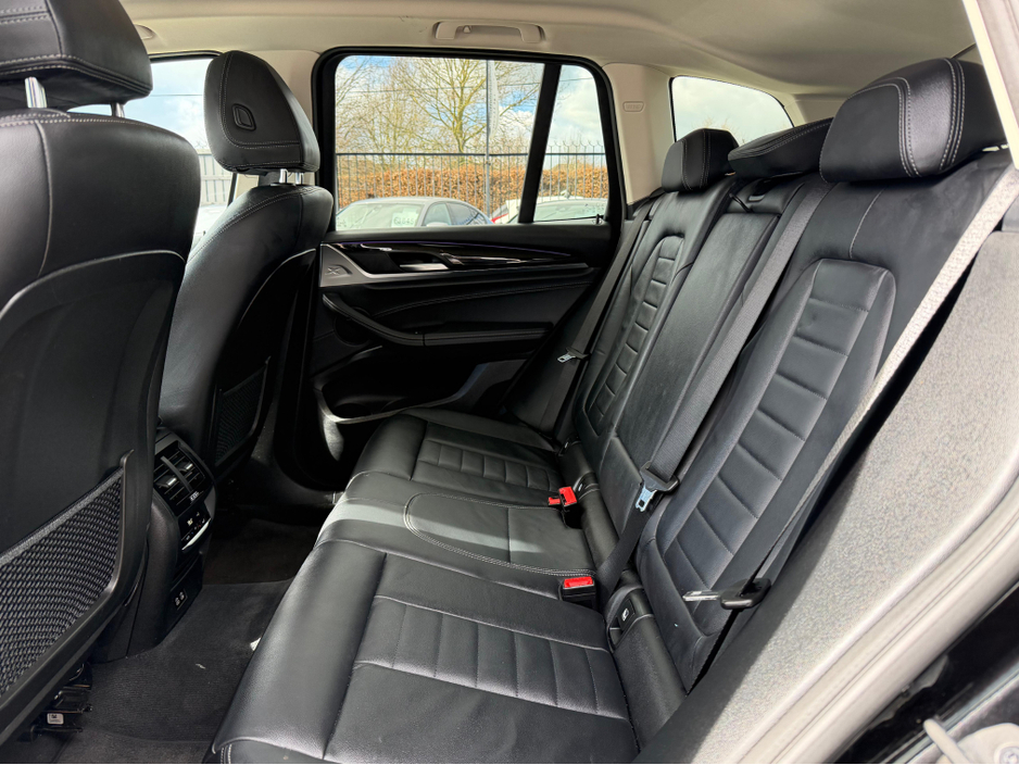2021 BMW X3 - image 16